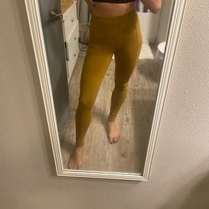 Lululemon Fast and Free Leggings (28”) in Gold.